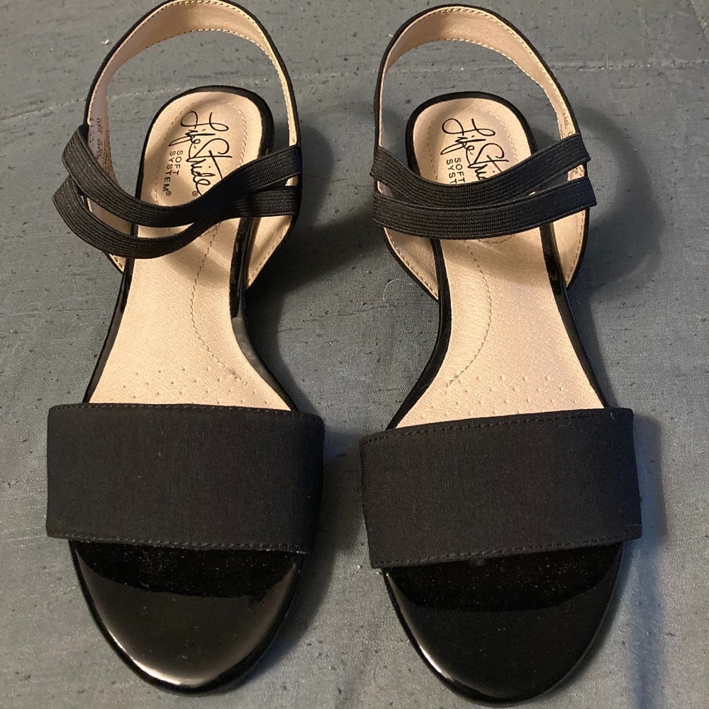 Life Stride soft ststem shoes
